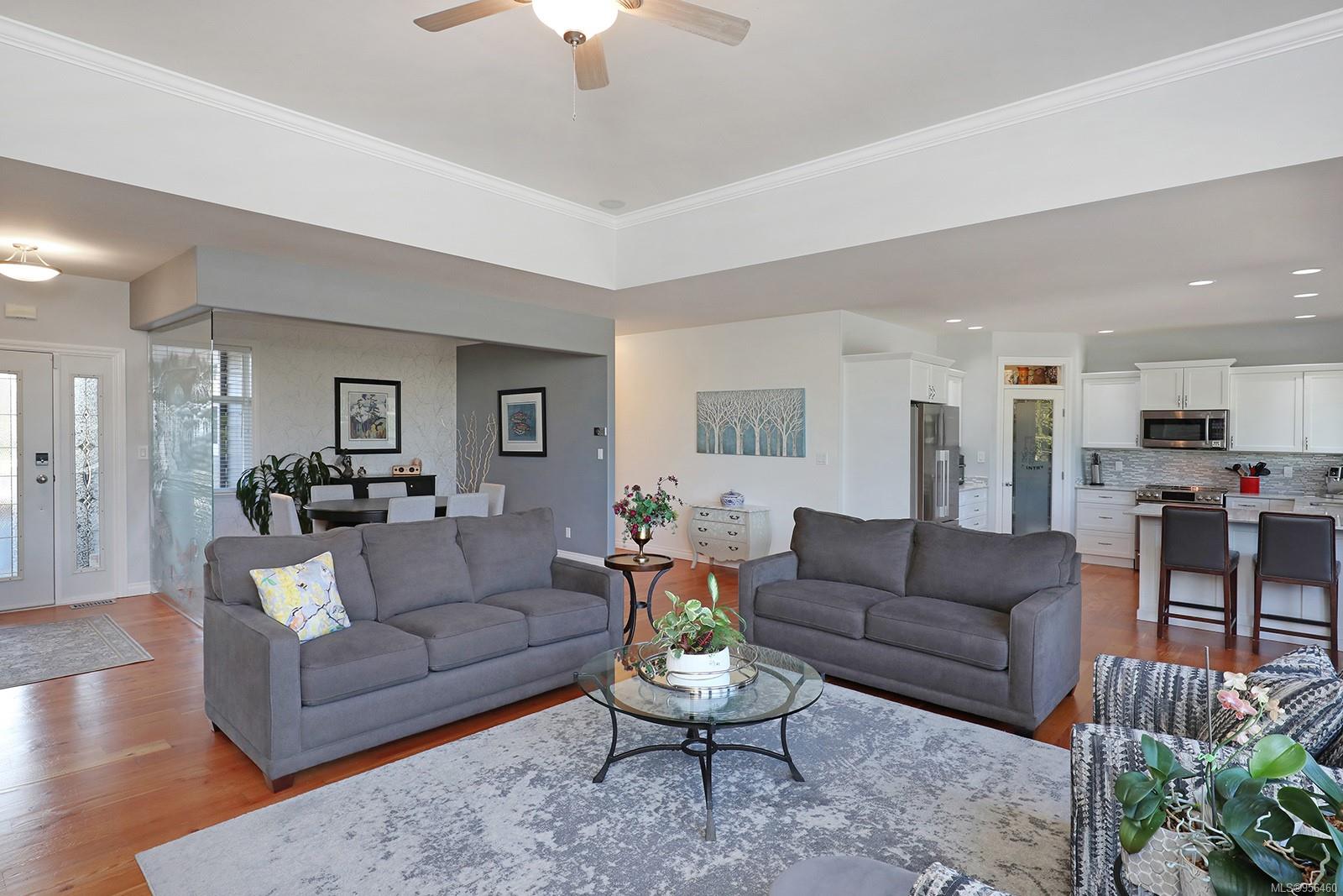 3304 Royal Vista Way