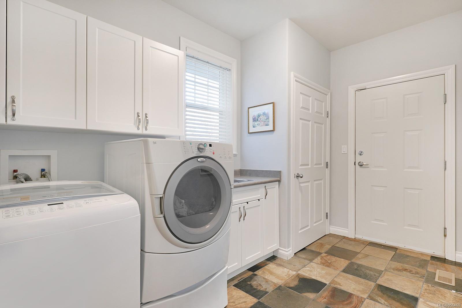 3304 Royal Vista Way