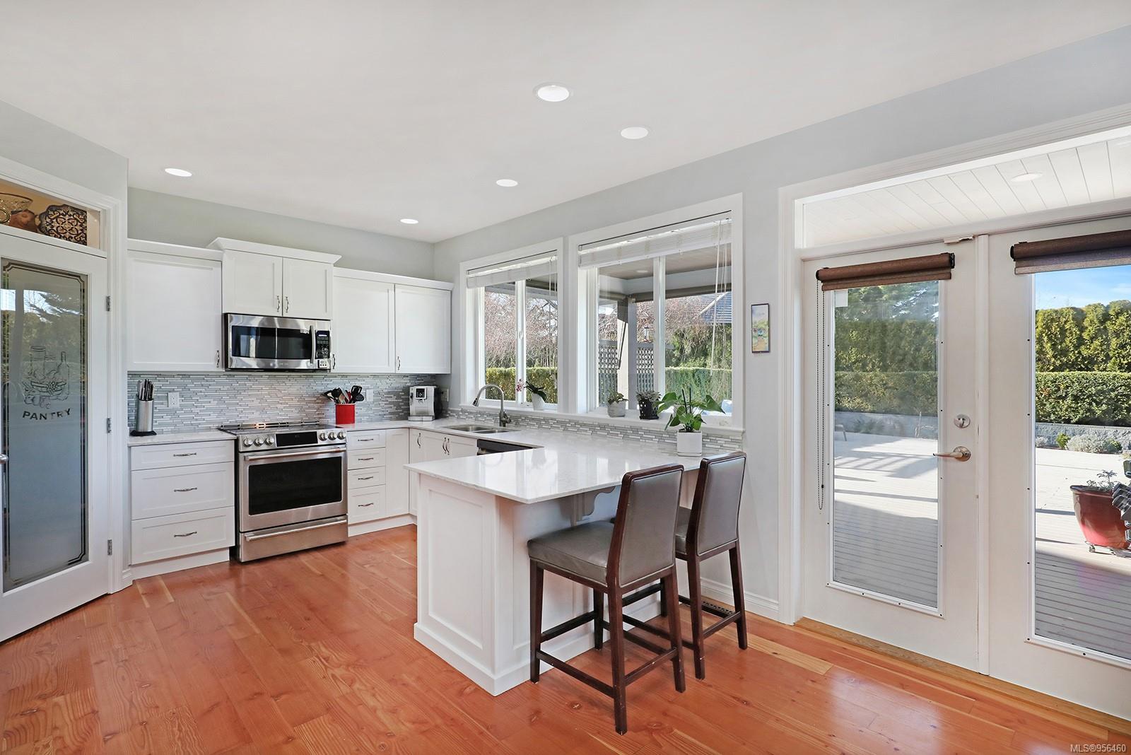 3304 Royal Vista Way