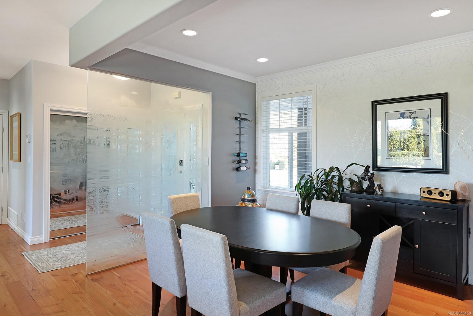 3304 Royal Vista Way