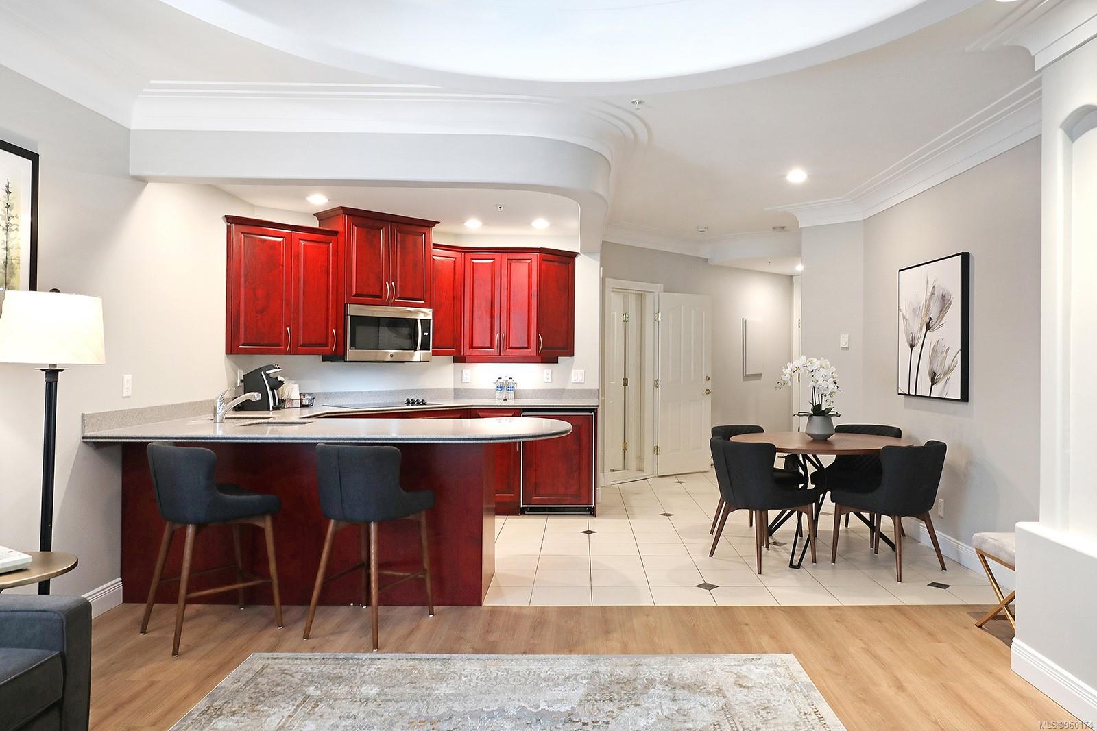 366 Clubhouse Dr Unit: 307/308D