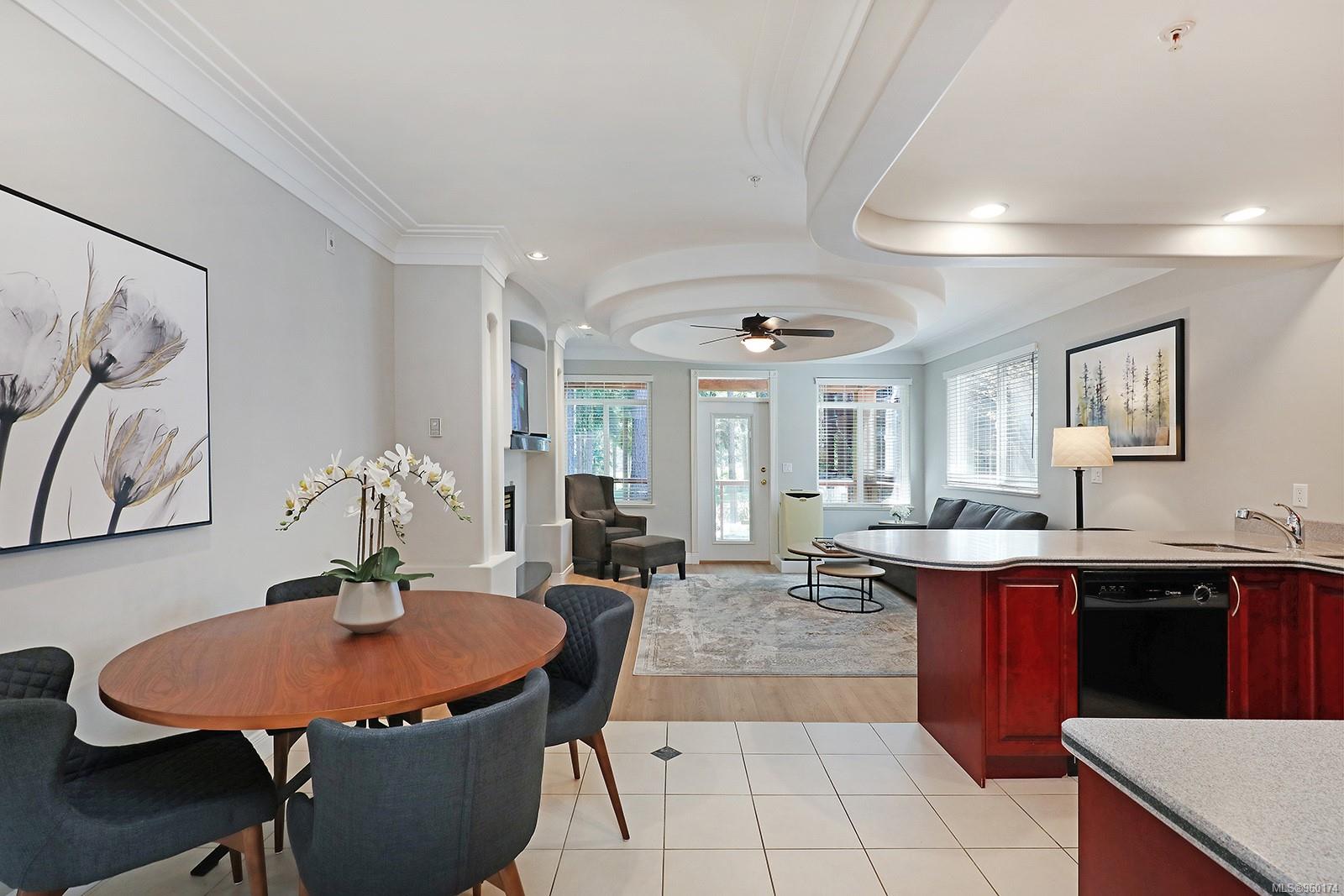 366 Clubhouse Dr Unit: 307/308D