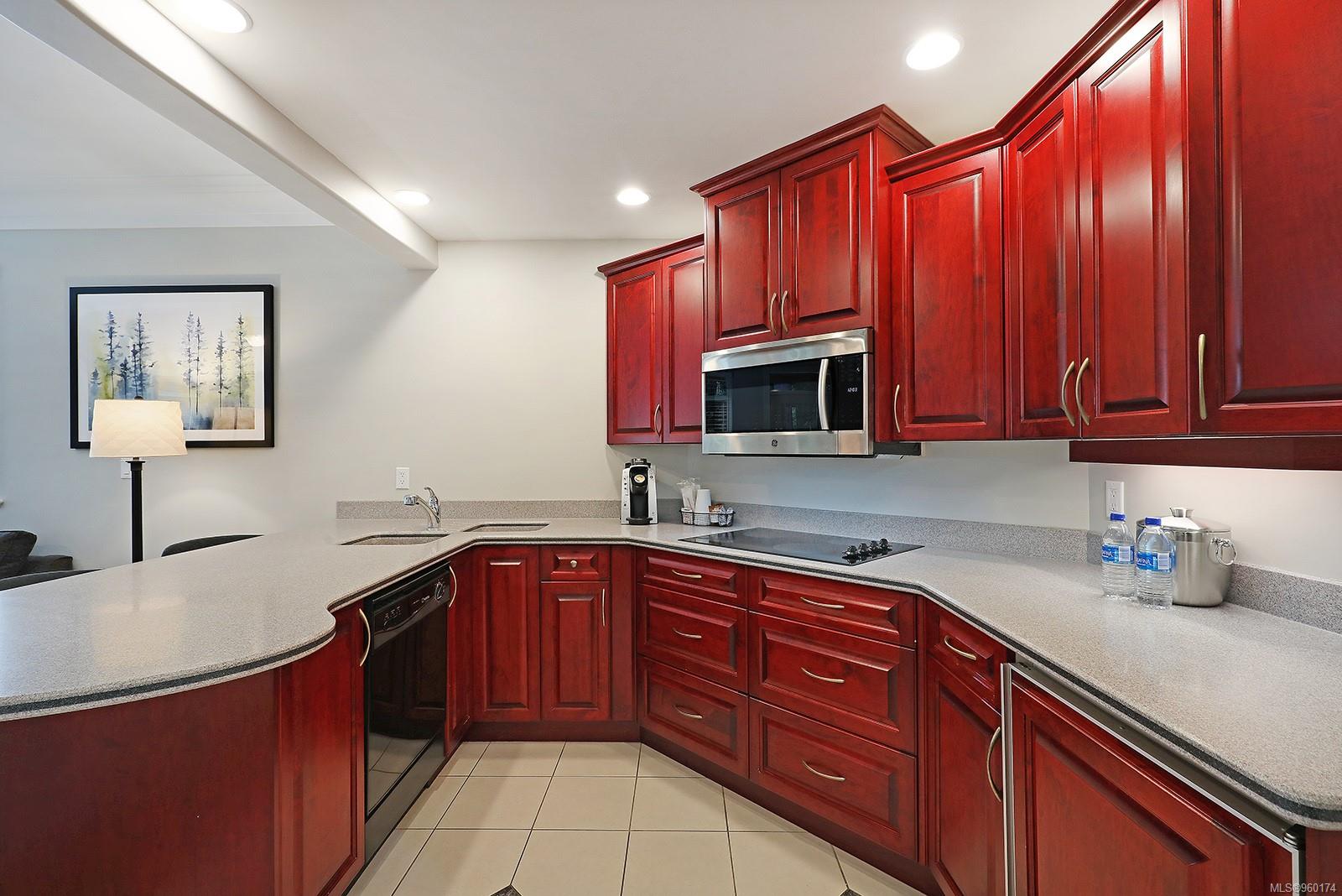 366 Clubhouse Dr Unit: 307/308D