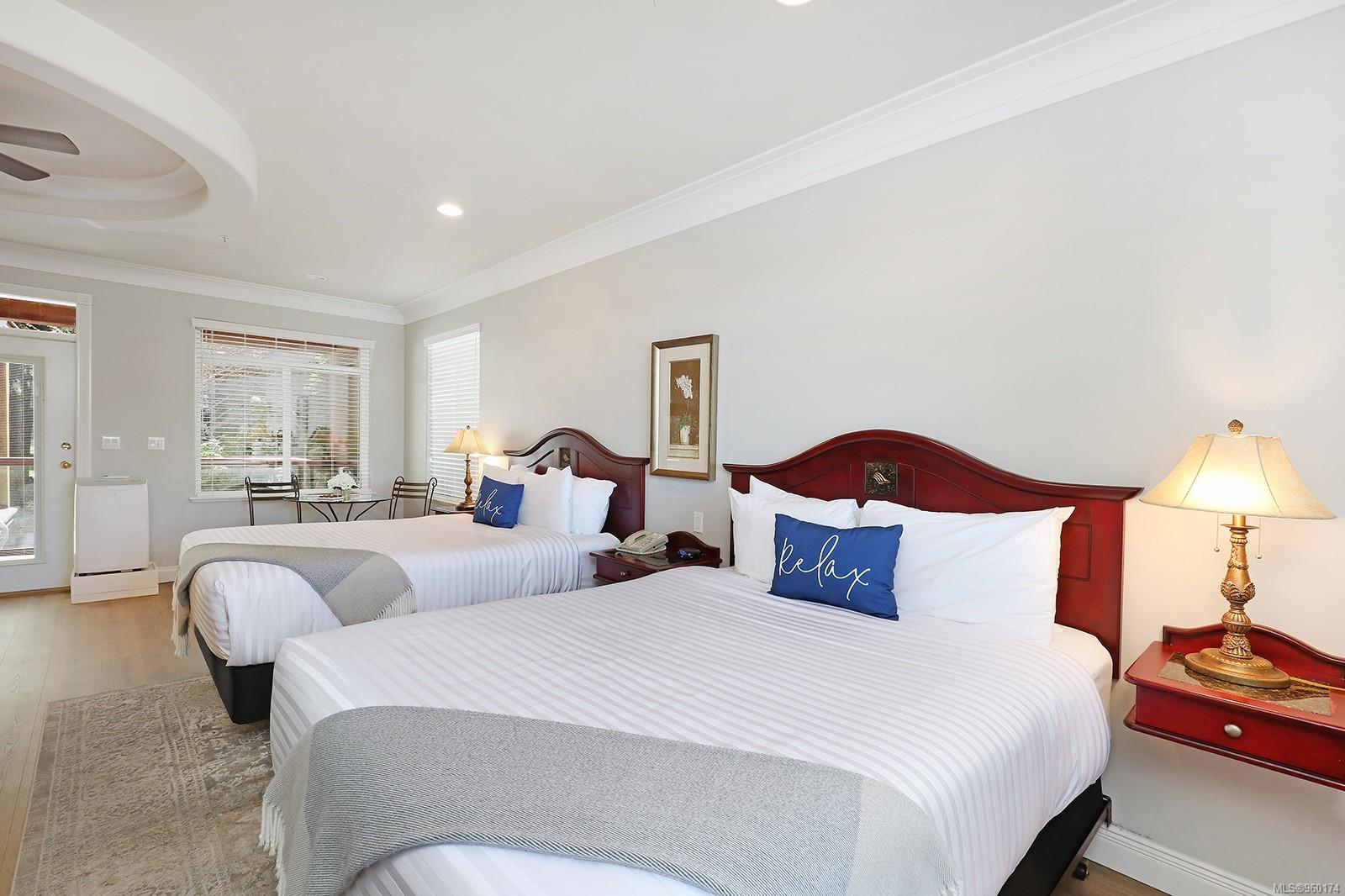 366 Clubhouse Dr Unit: 307/308D