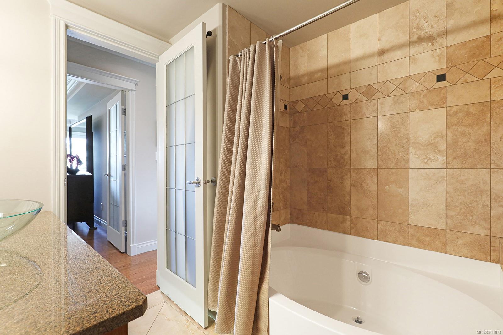 3666 Royal Vista Way # 334