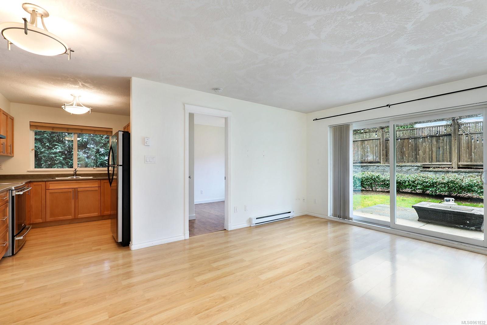 840 Shamrock Pl # 106