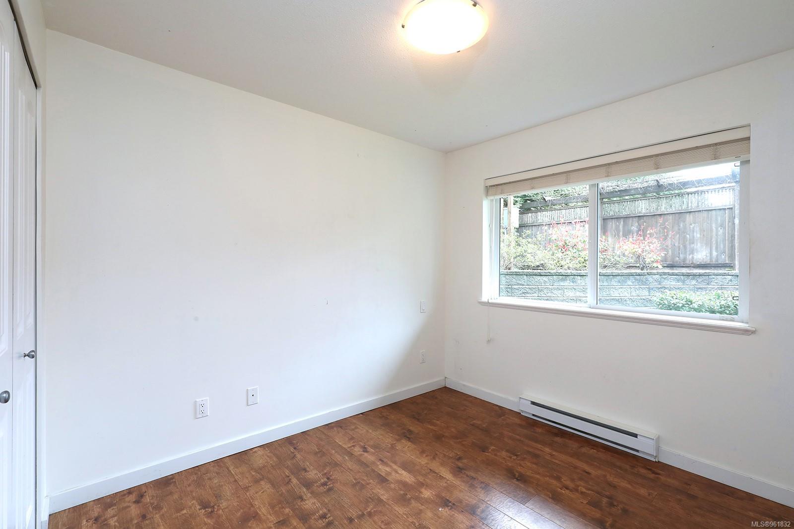 840 Shamrock Pl # 106