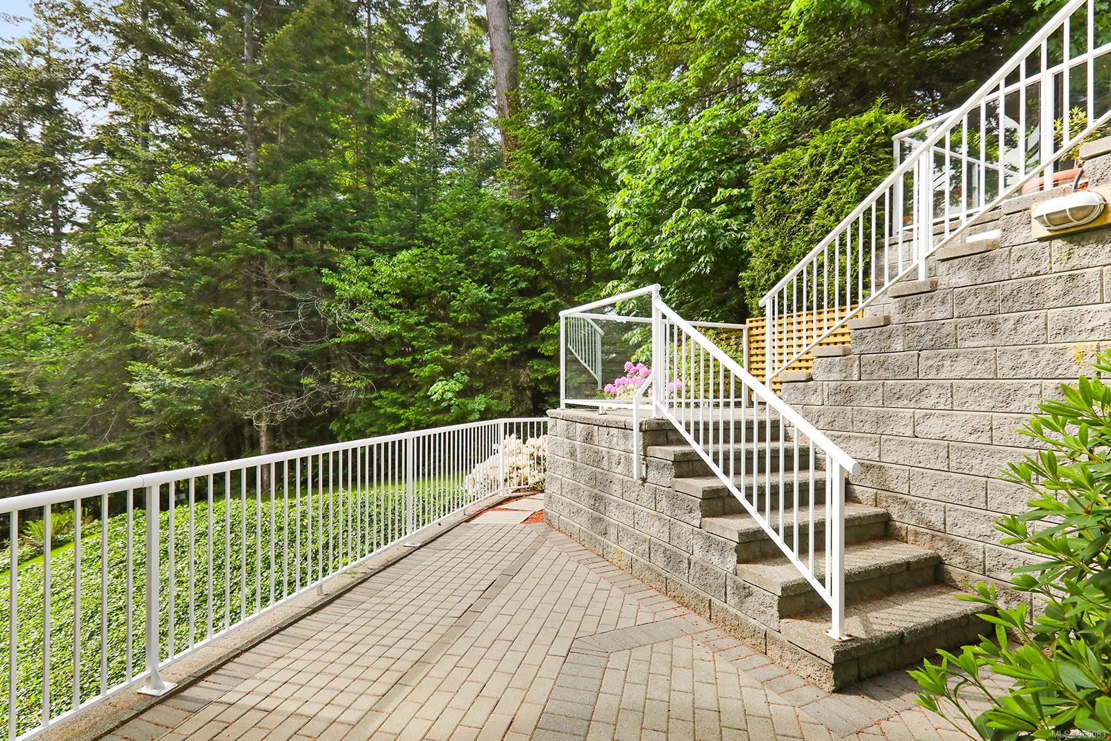 2275 Comox Ave Unit: 403