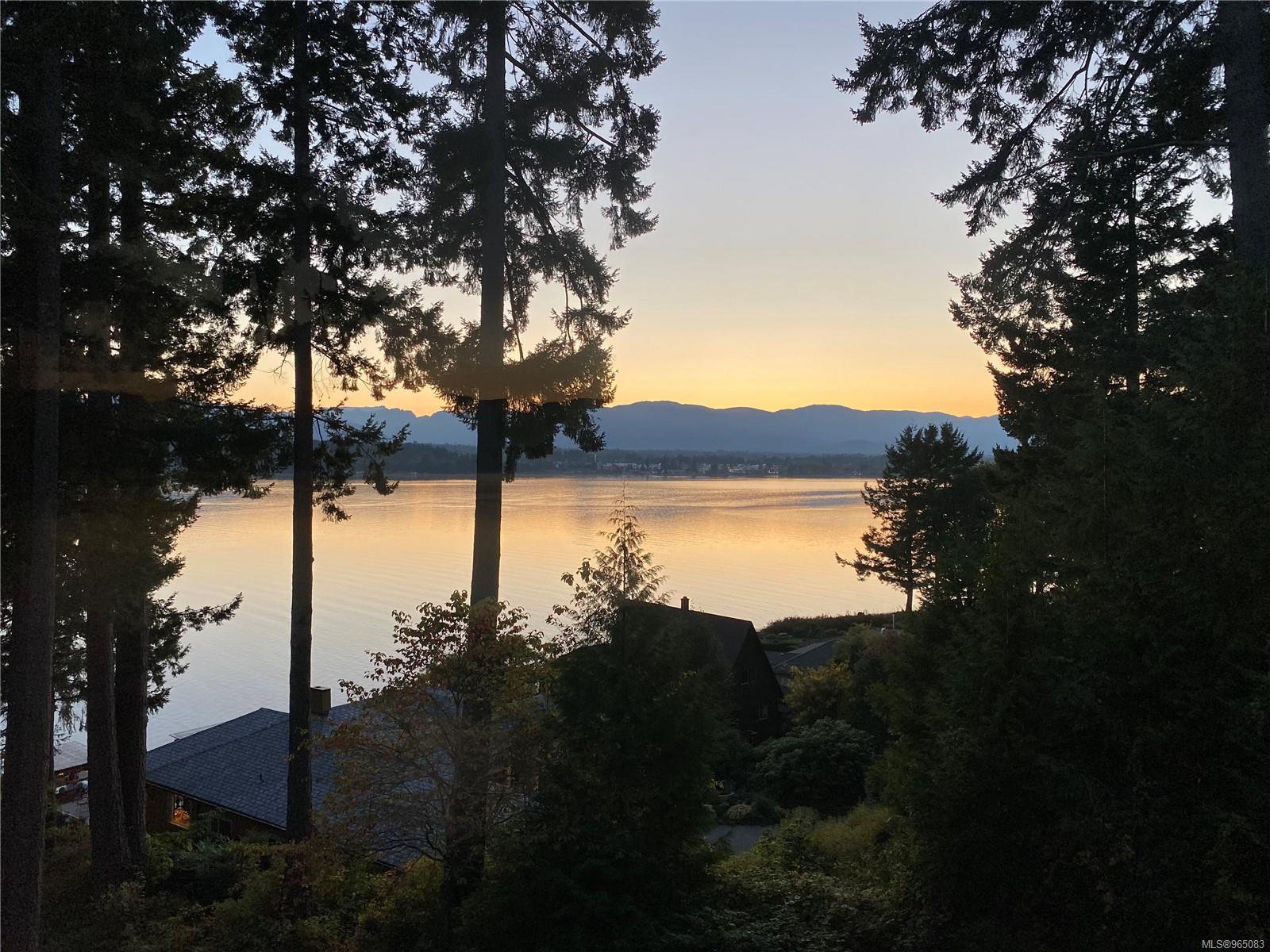 2275 Comox Ave Unit: 403