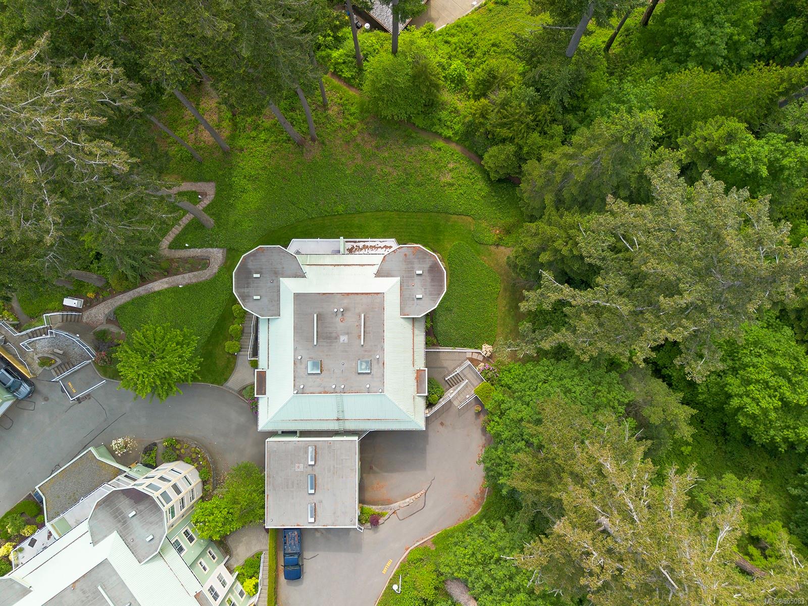 2275 Comox Ave Unit: 403