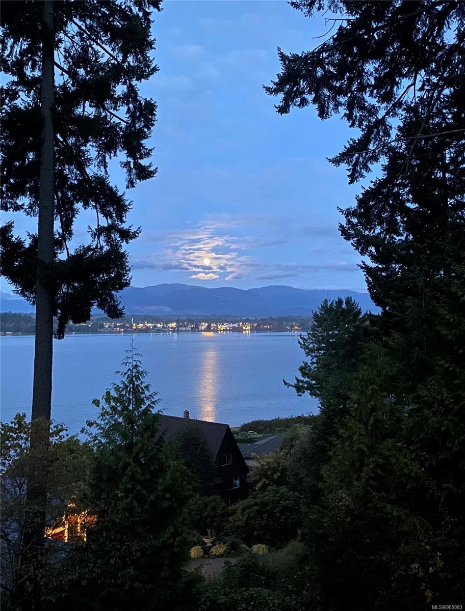 2275 Comox Ave Unit: 403