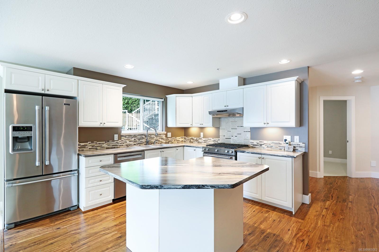 2275 Comox Ave Unit: 403