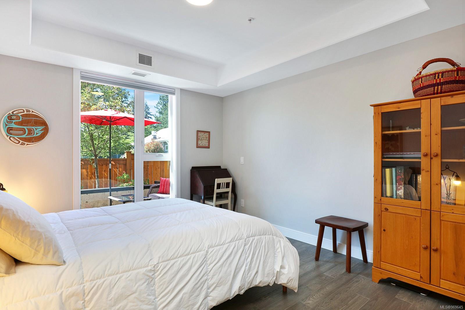 1700 Balmoral Ave # 102