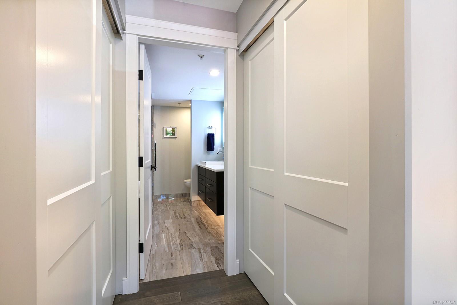 1700 Balmoral Ave # 102