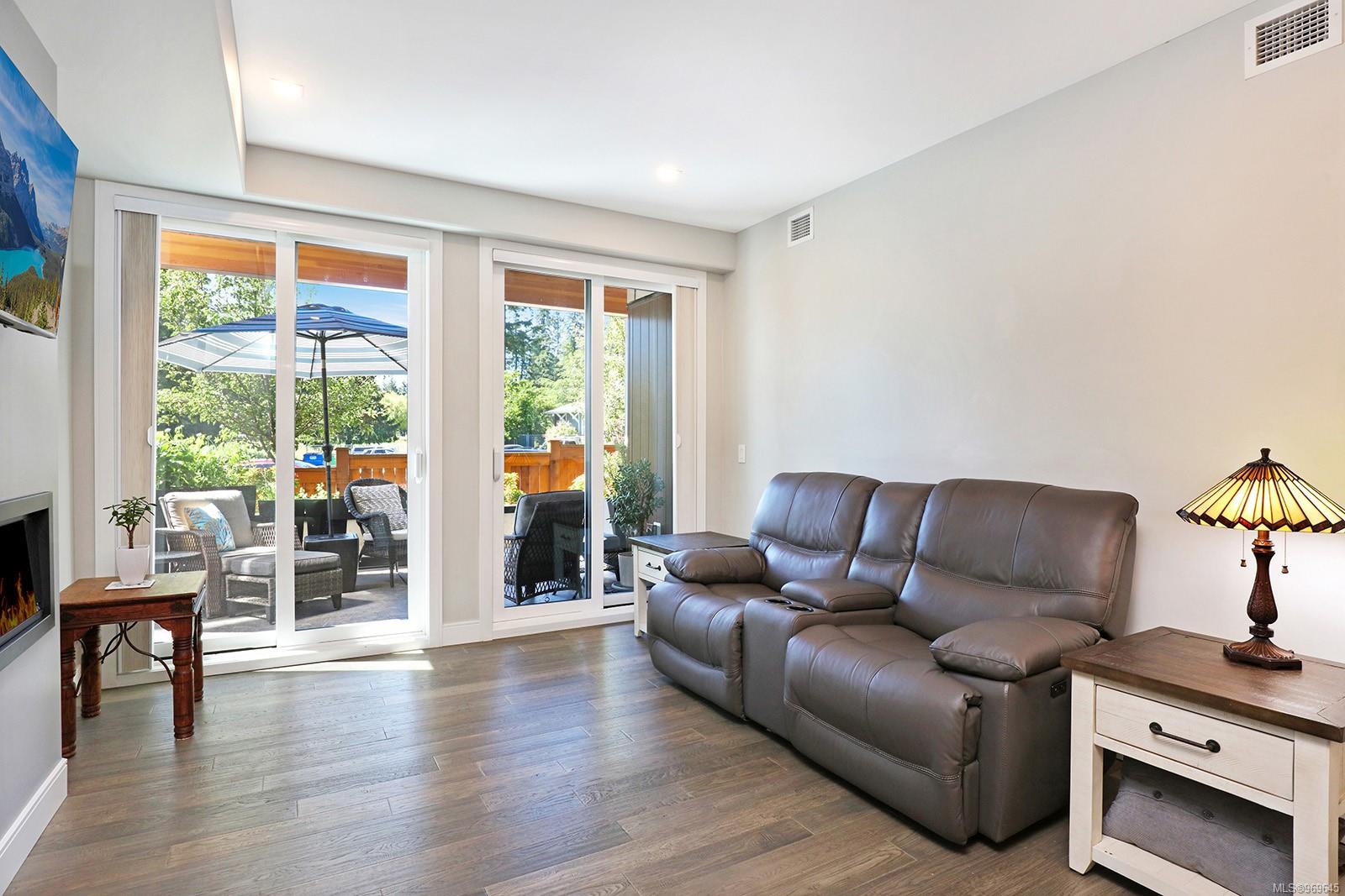 1700 Balmoral Ave # 102