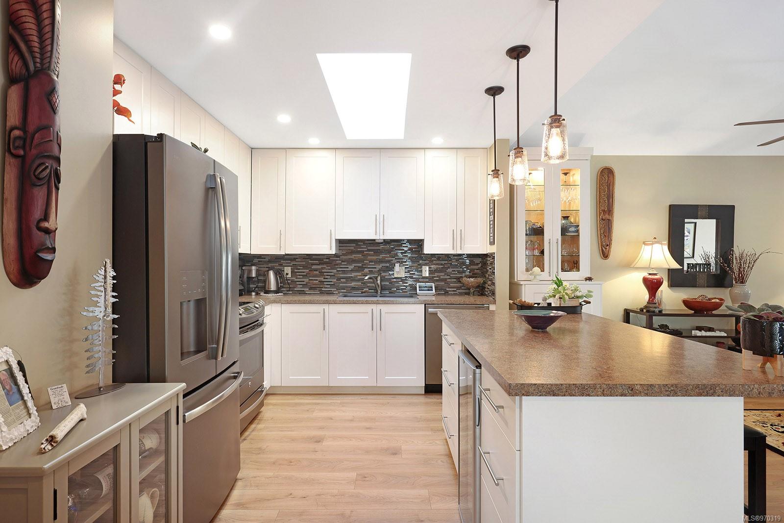 1919 St. Andrews Pl # 124