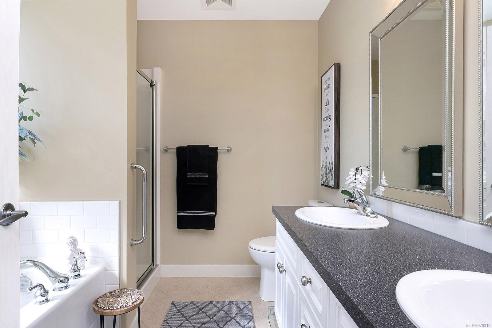 1919 St. Andrews Pl # 124