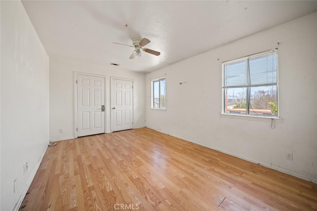 639 S 7th Street