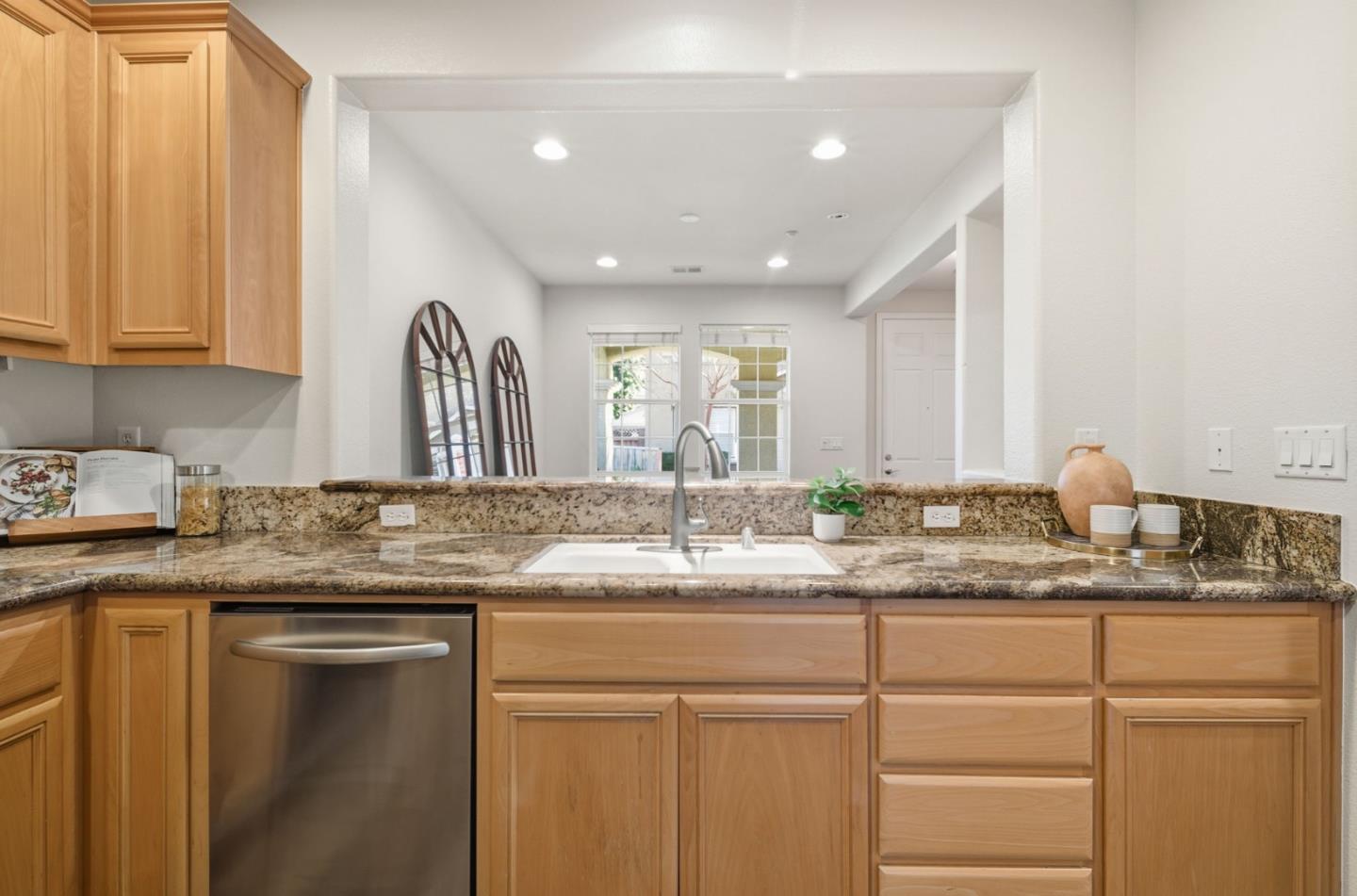 7942 English Oak Circle