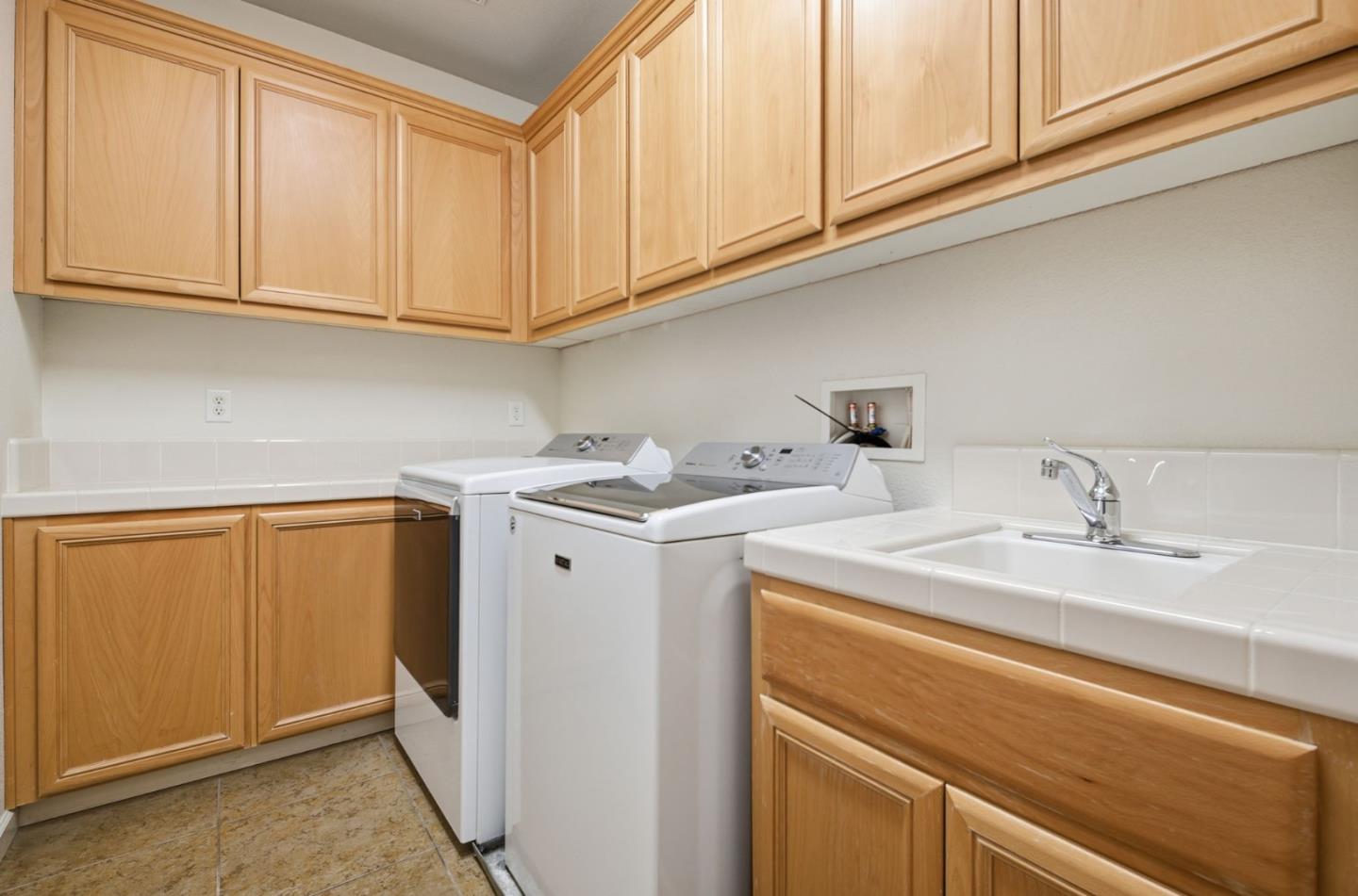 7942 English Oak Circle