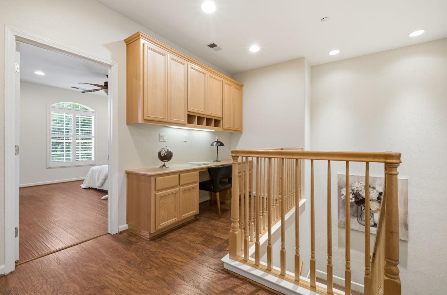 7942 English Oak Circle