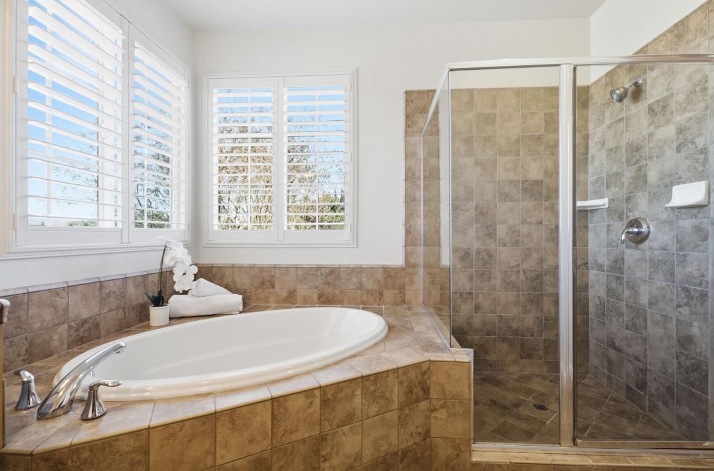 7942 English Oak Circle