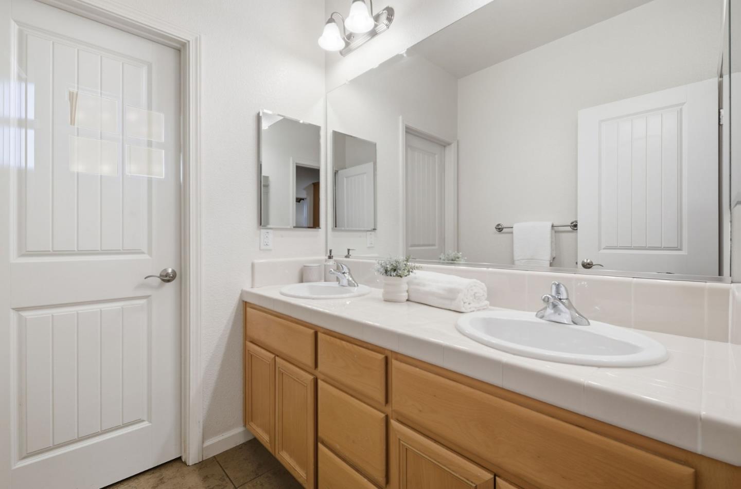 7942 English Oak Circle