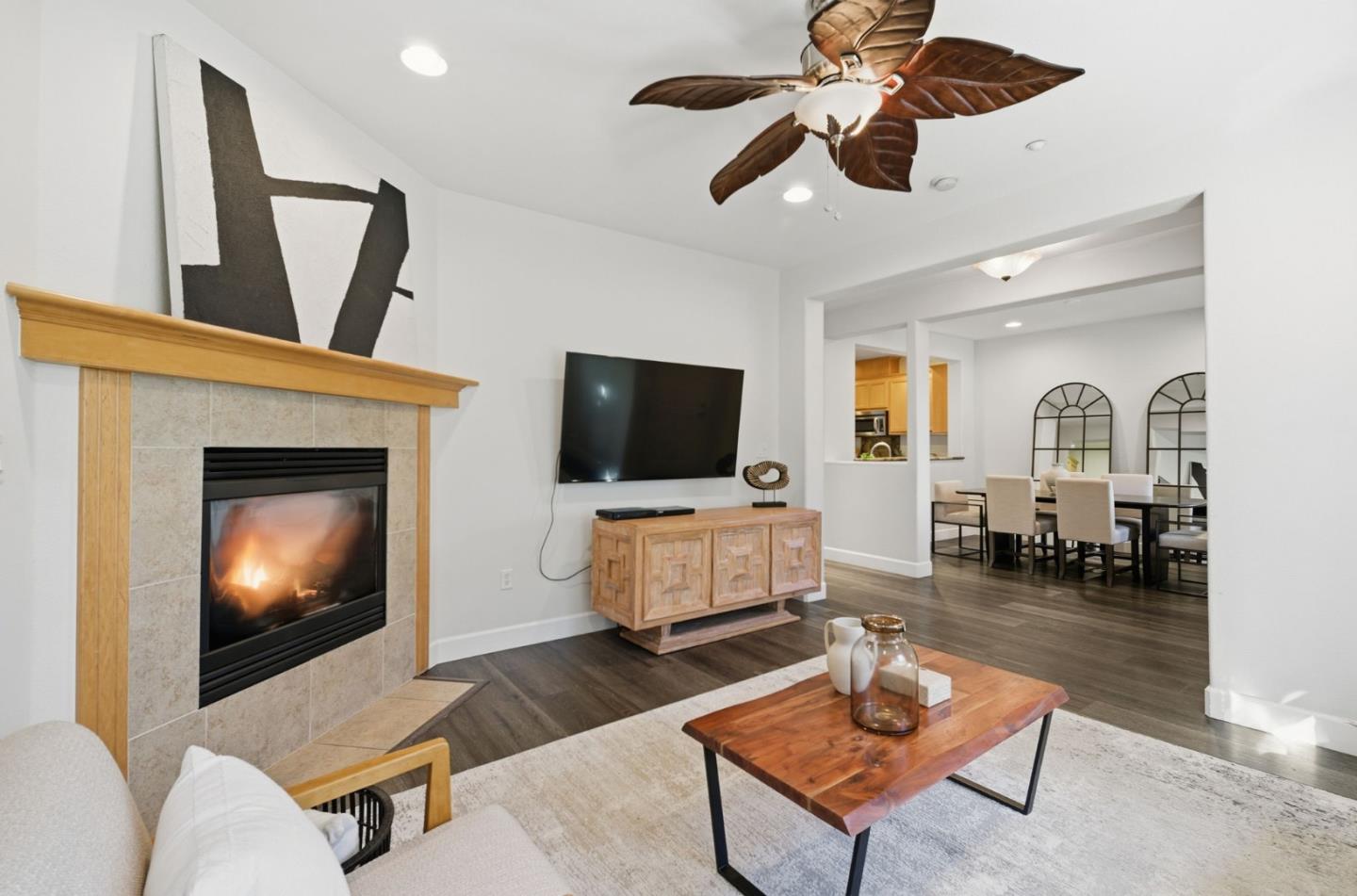 7942 English Oak Circle