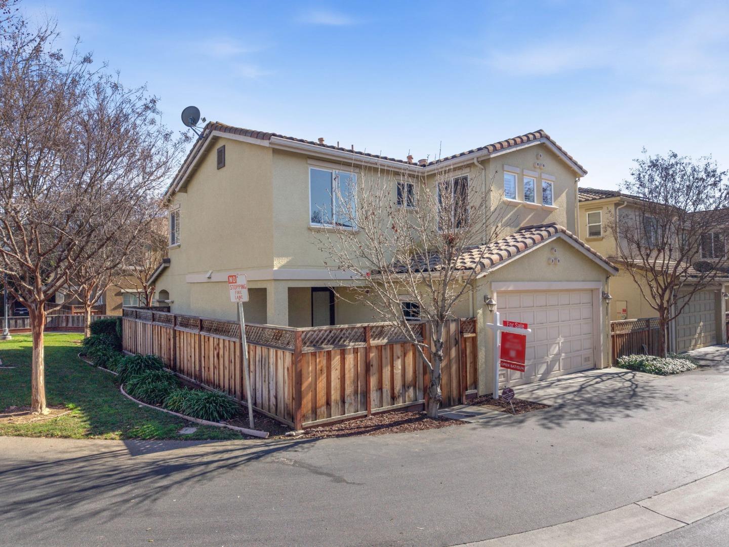 7942 English Oak Circle