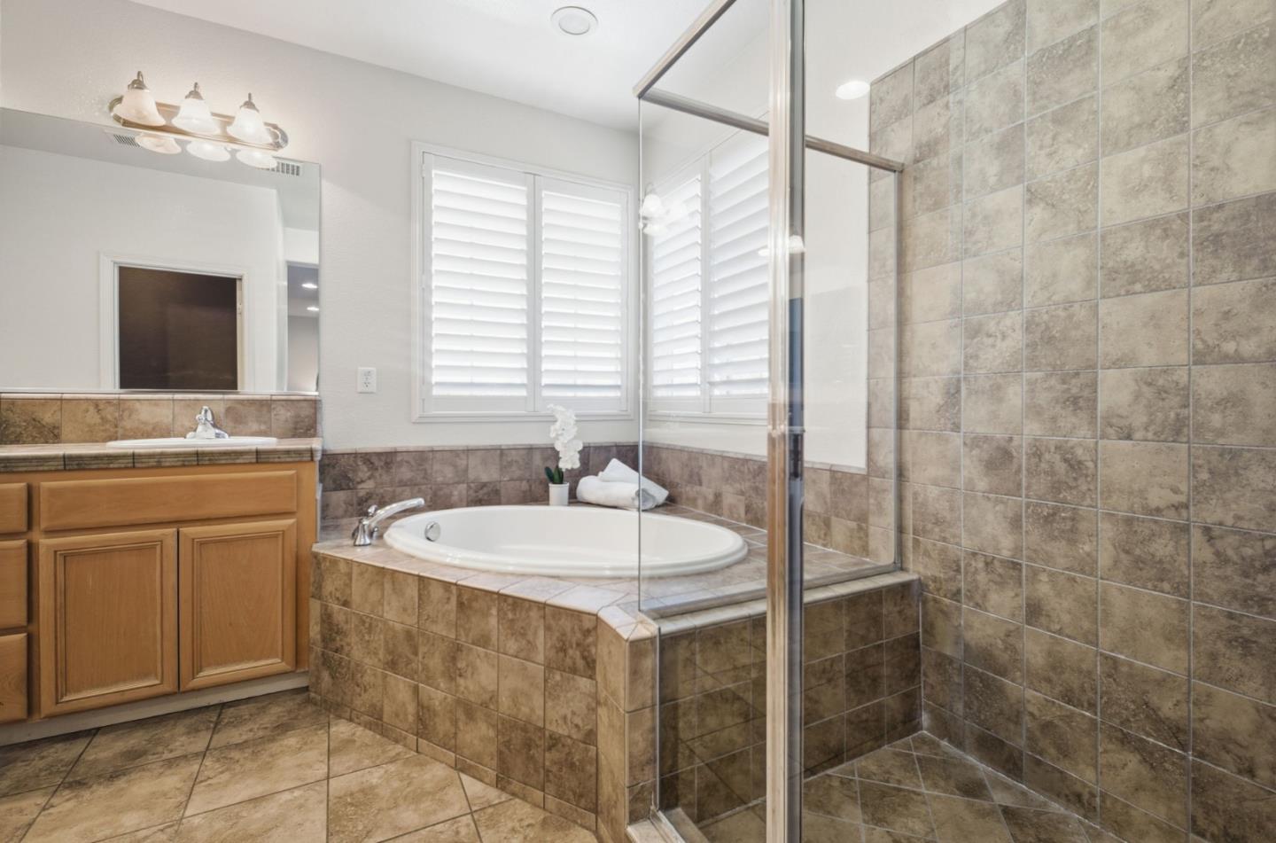 7942 English Oak Circle