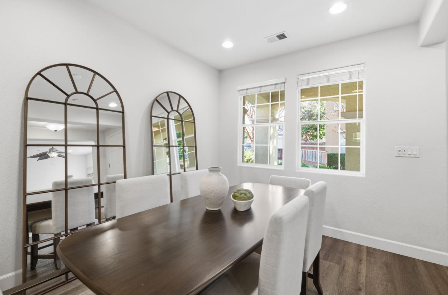 7942 English Oak Circle