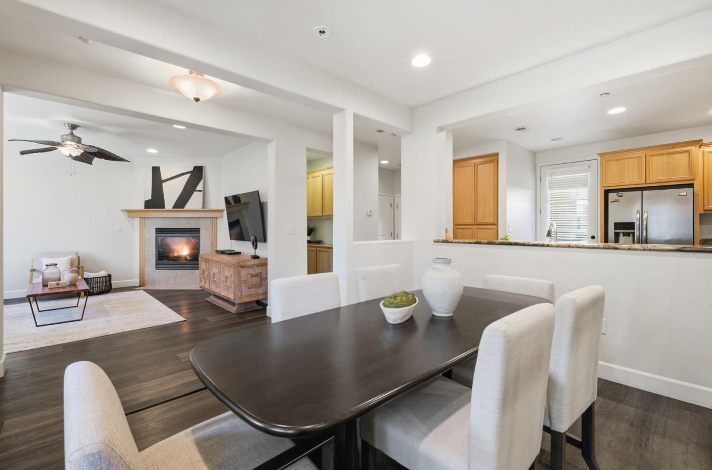 7942 English Oak Circle