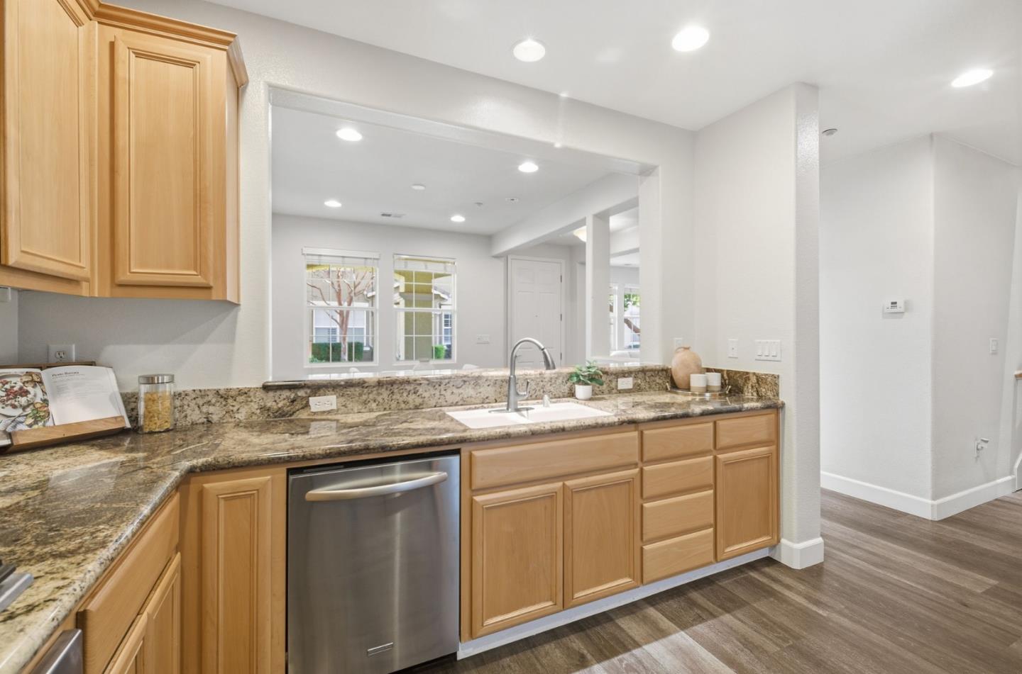 7942 English Oak Circle