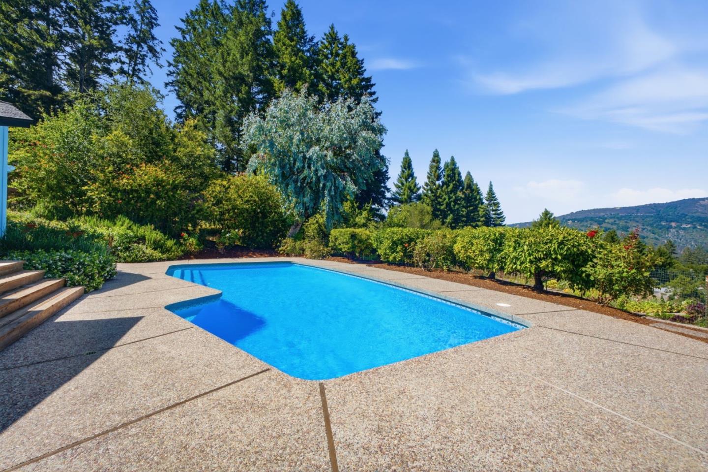 17575 Mountain Charlie RD