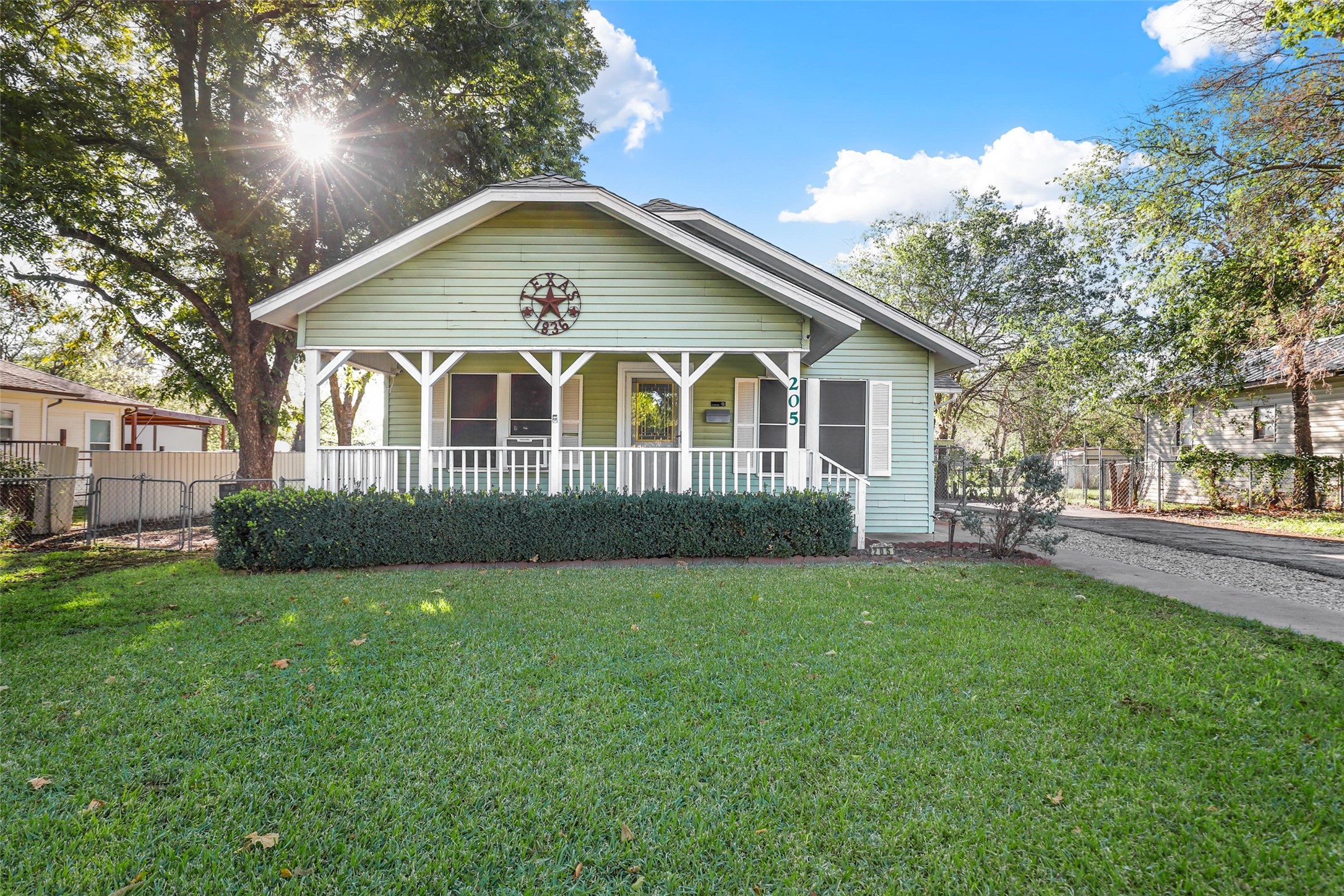 205 Poindexter Avenue
