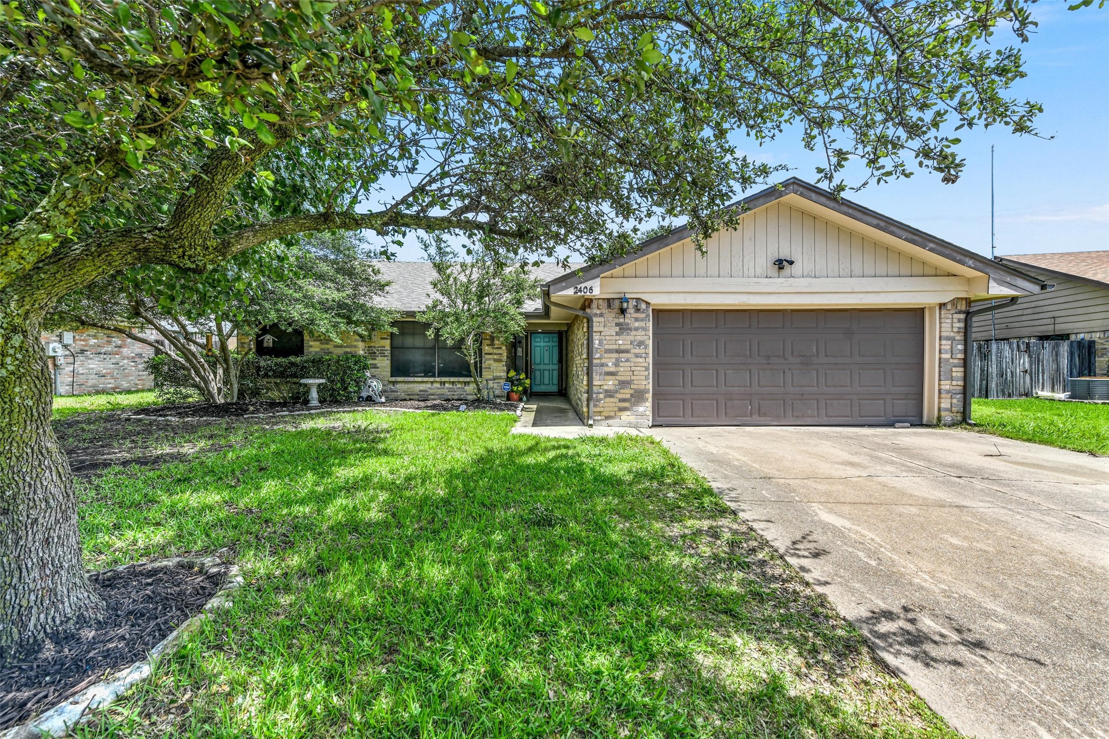 2406 Livingston Lane