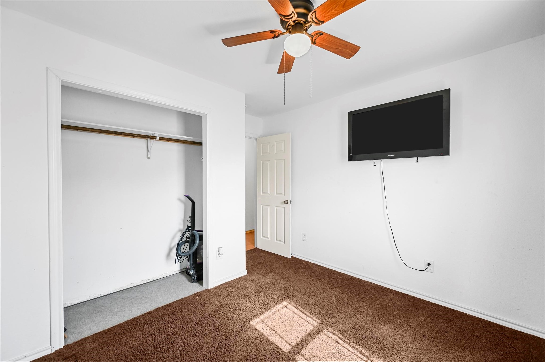 6215 Garden Acre Drive