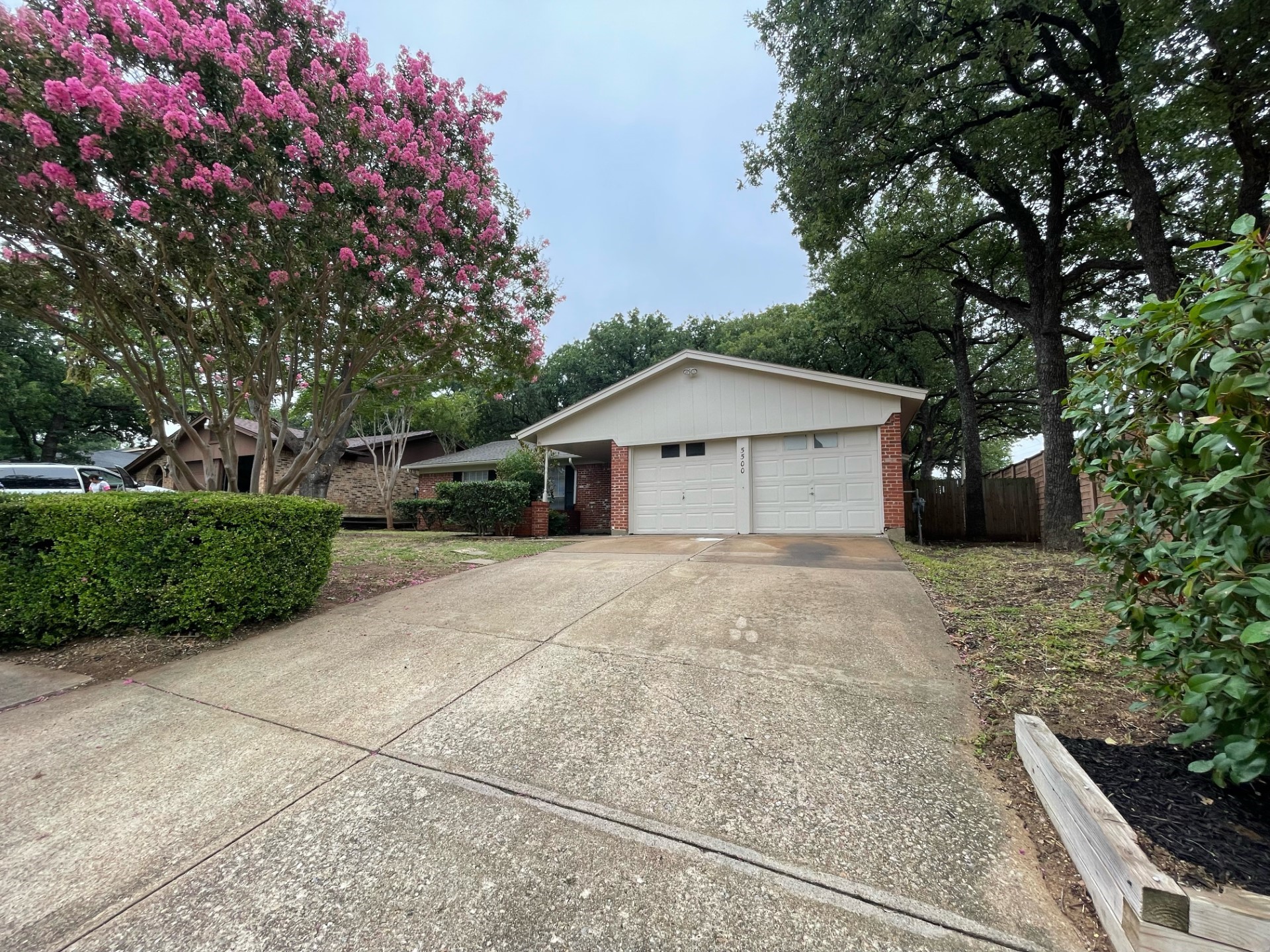 5500 Holly Trail