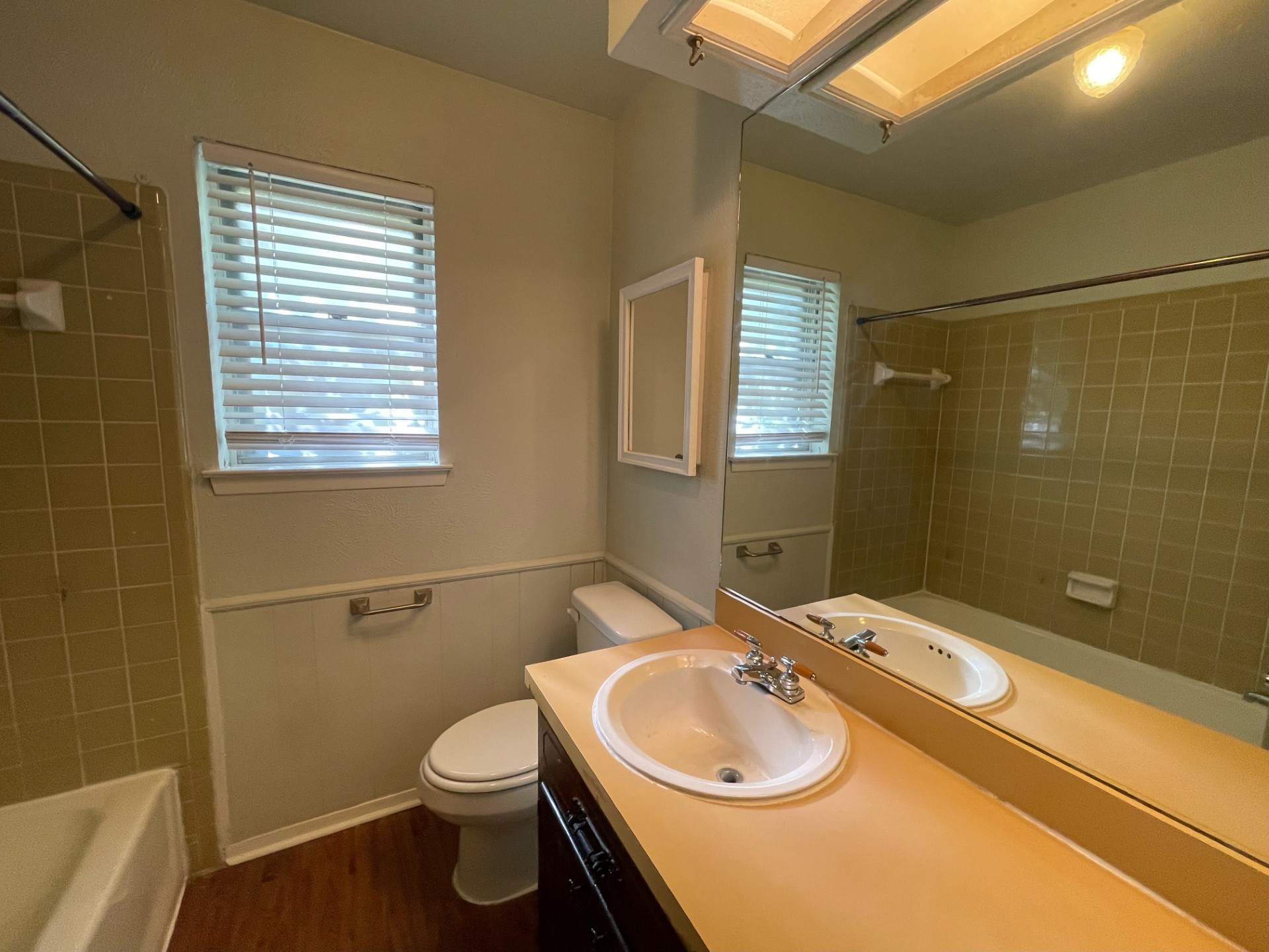 2111 Laura Lane