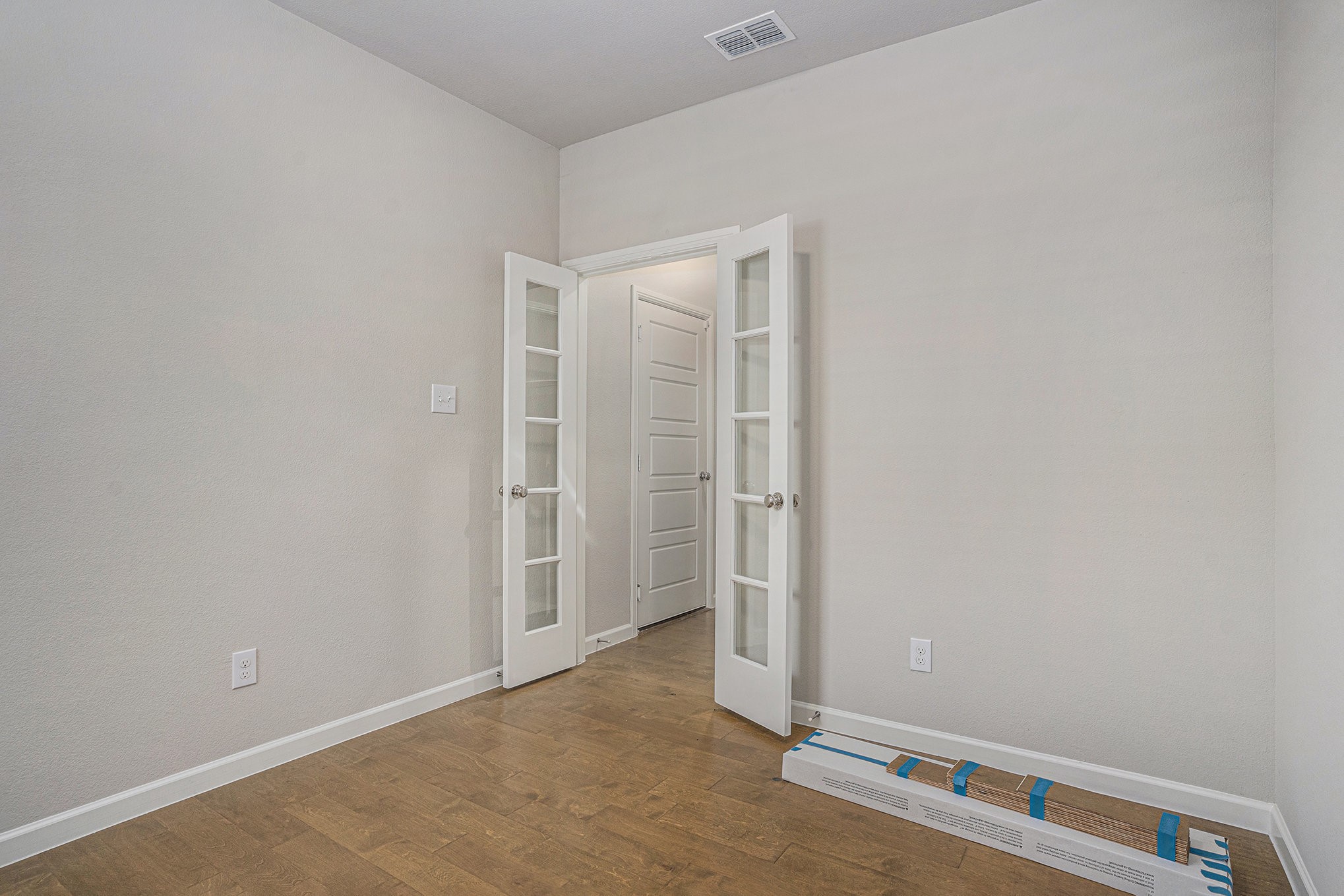 5528 Santa Elena Court