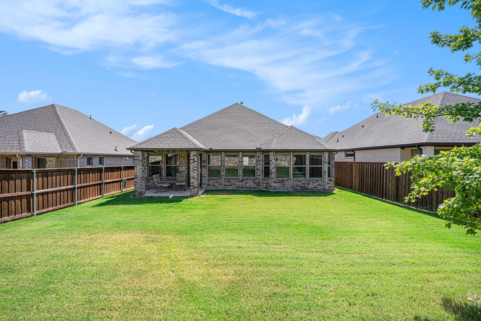 5528 Santa Elena Court