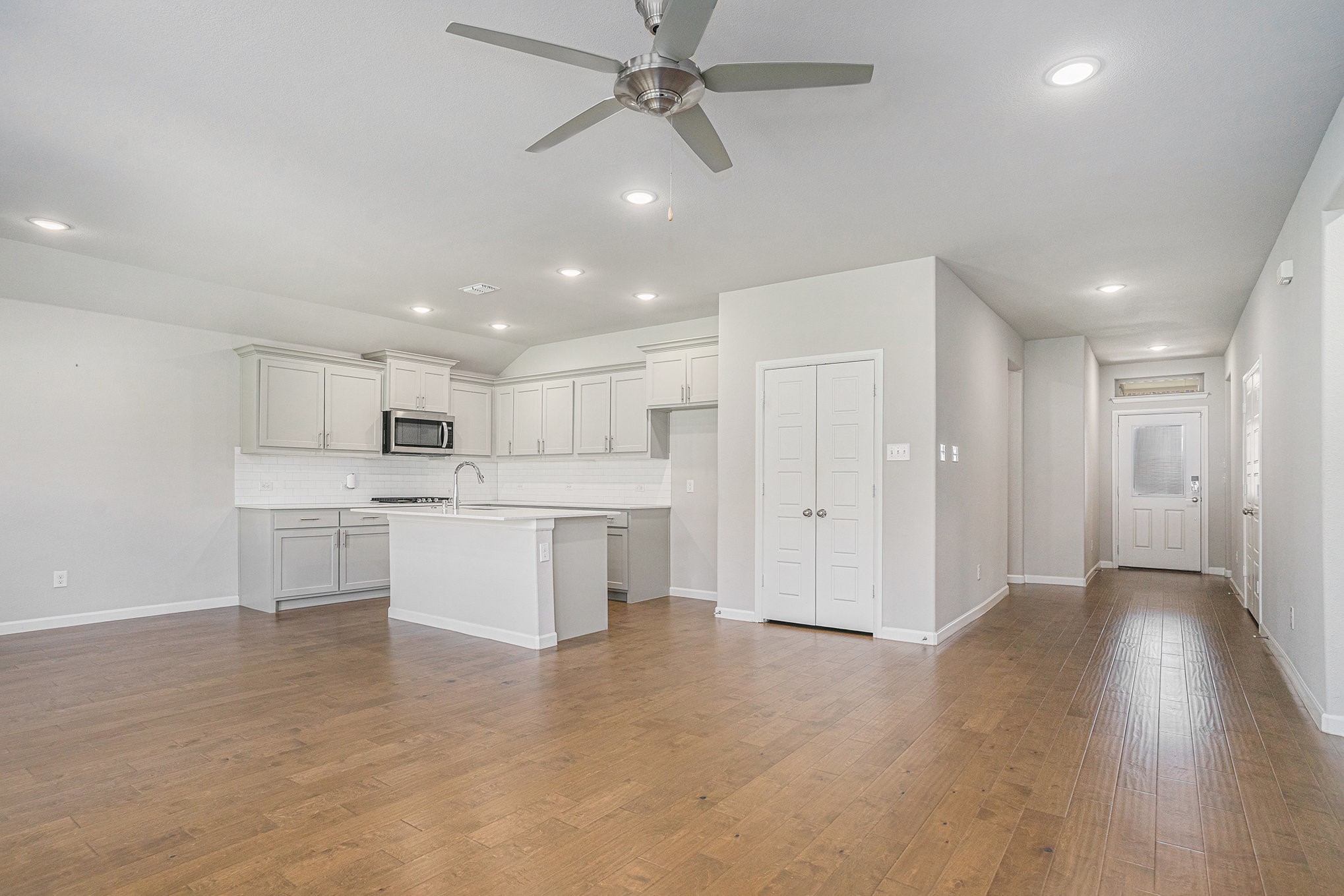 5528 Santa Elena Court