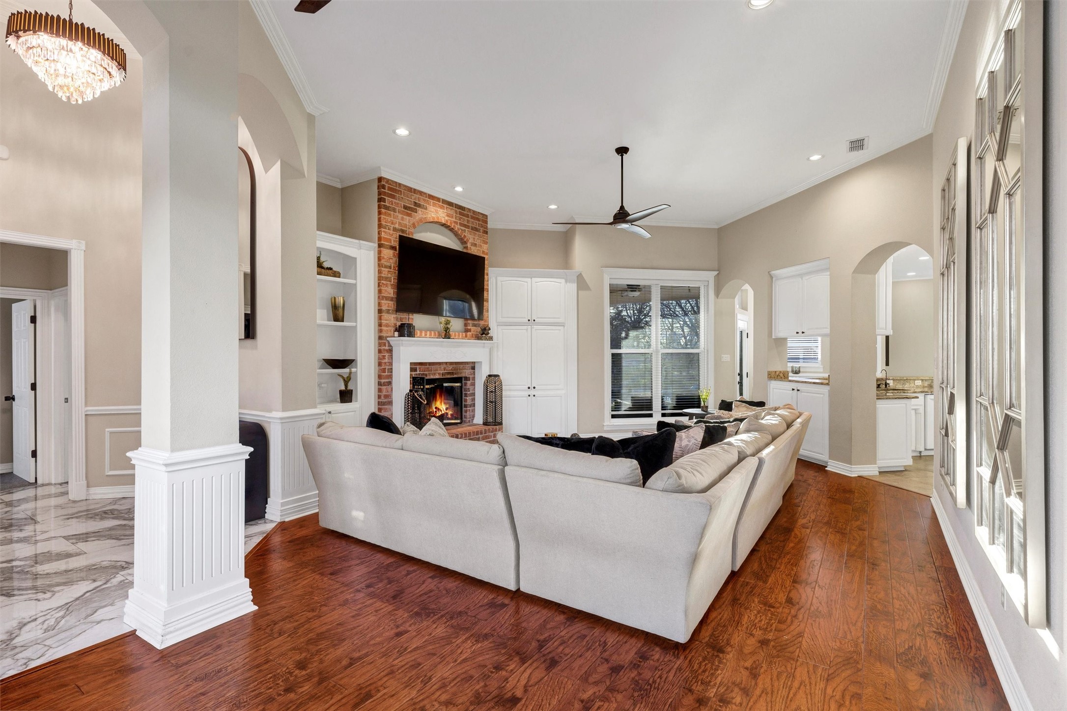 144 Hillside Drive E