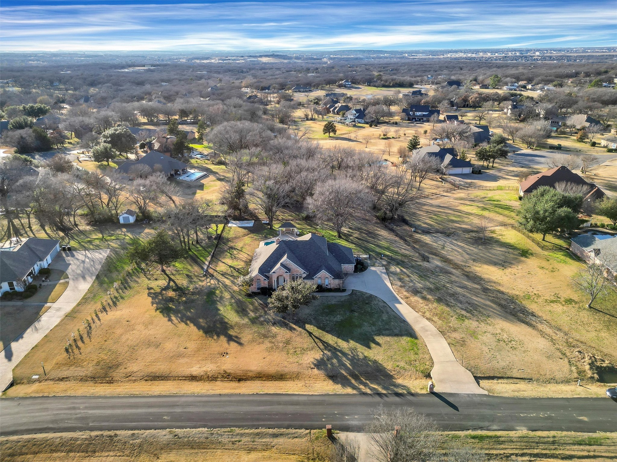 144 Hillside Drive E