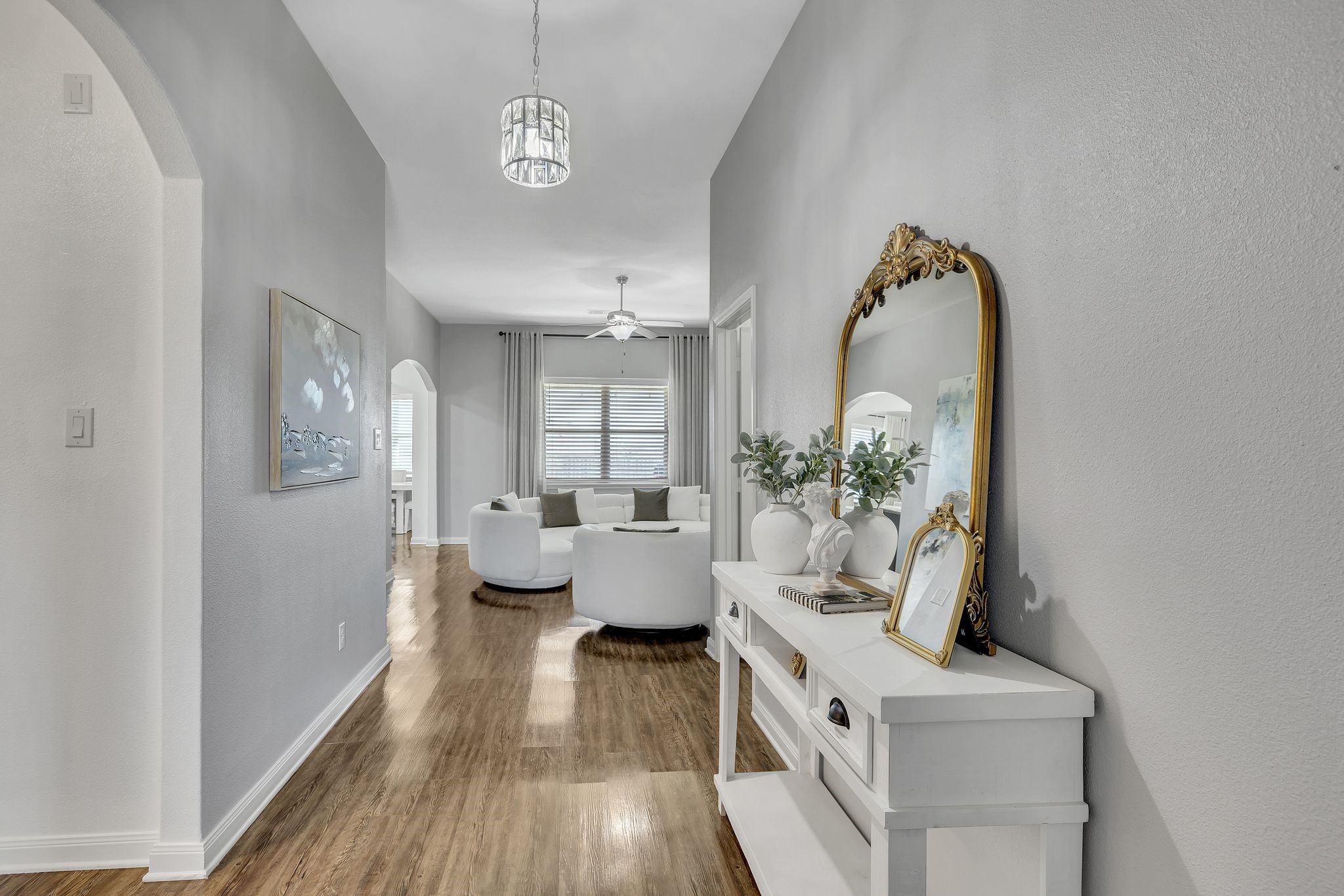 1813 Golden Gate Drive