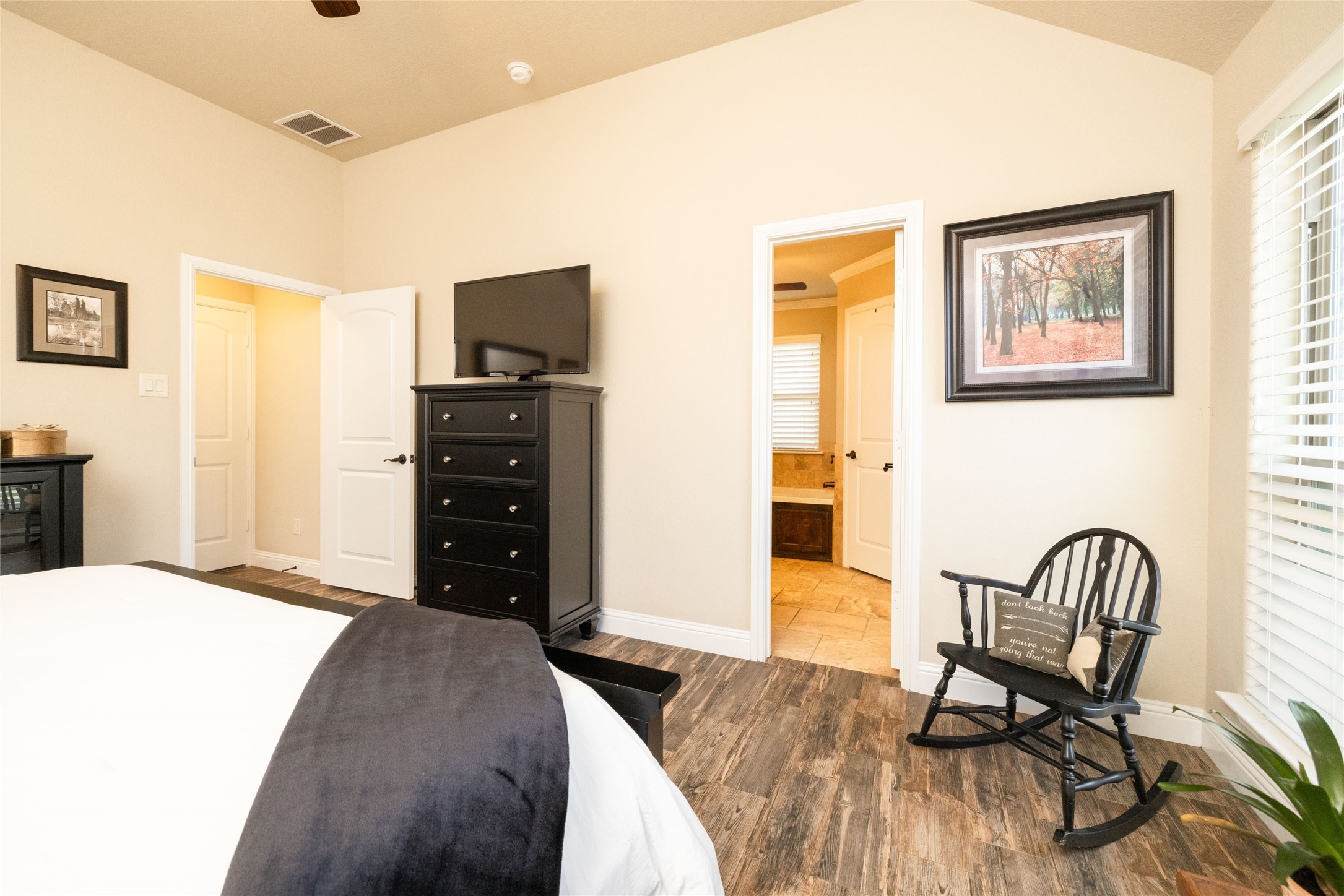 1848 Town Creek Circle