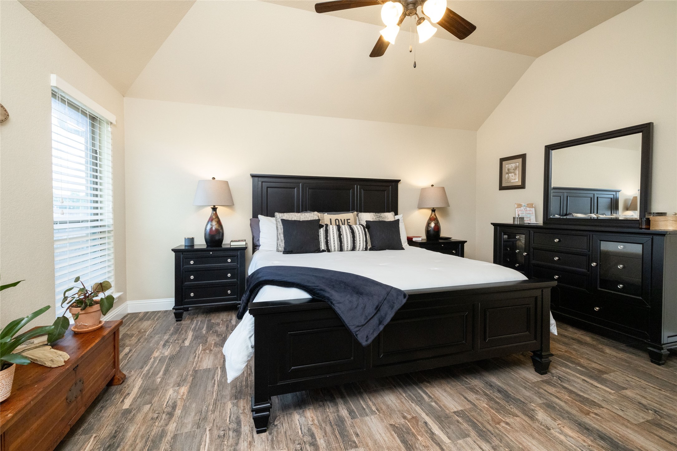1848 Town Creek Circle