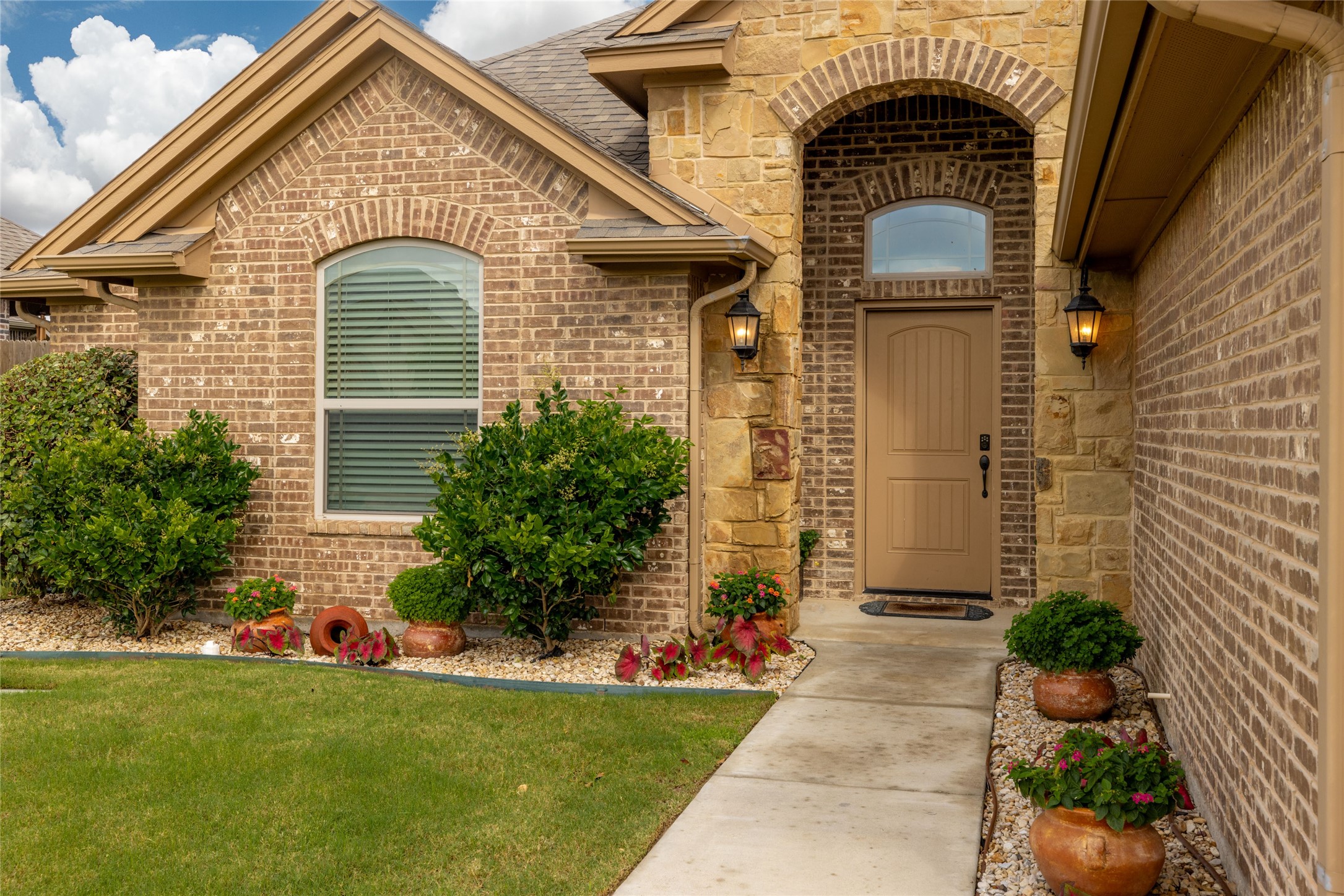 1848 Town Creek Circle