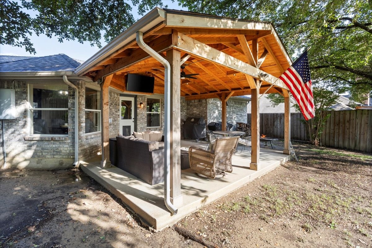 7116 Summerset Drive