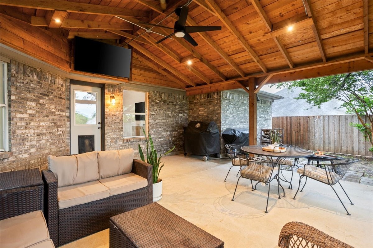 7116 Summerset Drive